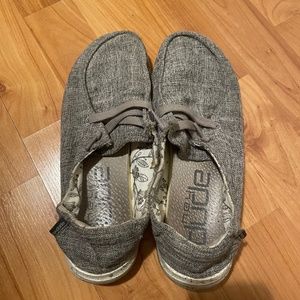 Hey Dude size 6/37